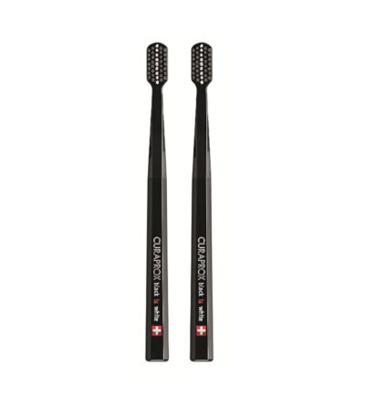 Curaprox Black Is White Escova Ultra-Soft